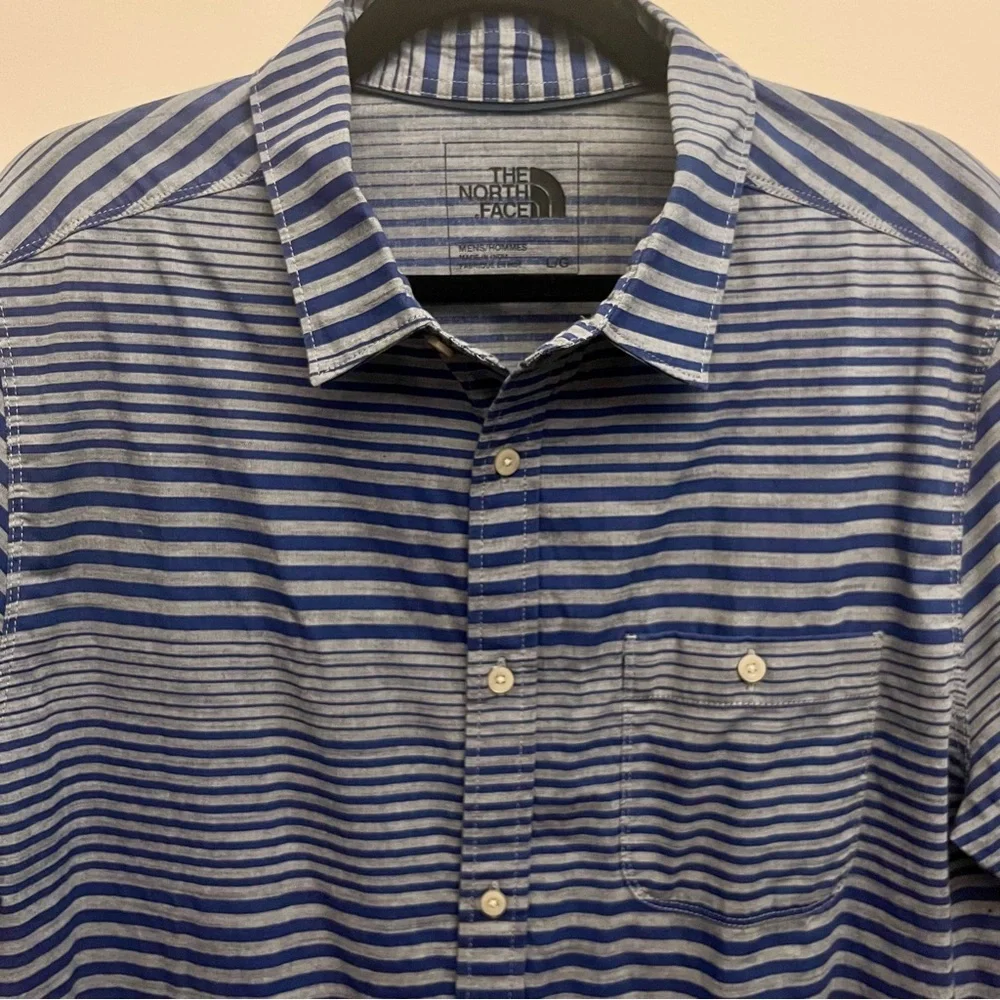 The North Face Button Down Shirt Size L